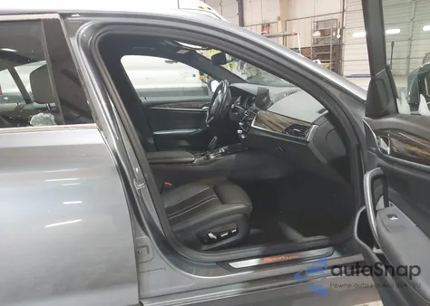 2019 BMW 530I xDrive из США, поврежденный, VIN WBAJA7C58KG911346